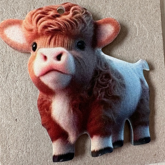 Highland Cow Christmas Ornament - Picture 2 of 3